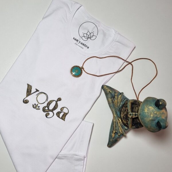 تیشرت طرح Yoga